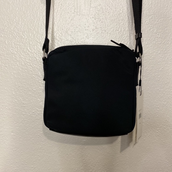 Calvin Klein Crossbody with Fully Adjustable Strap - Picture 7 of 7